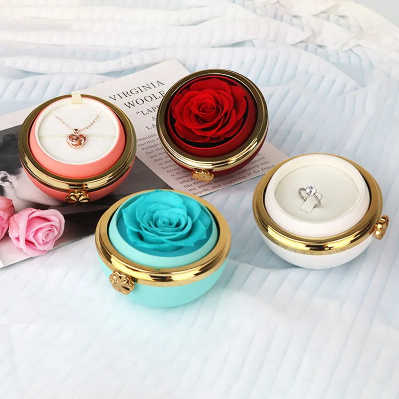Interlocked Hearts | Necklace & Rose Gift