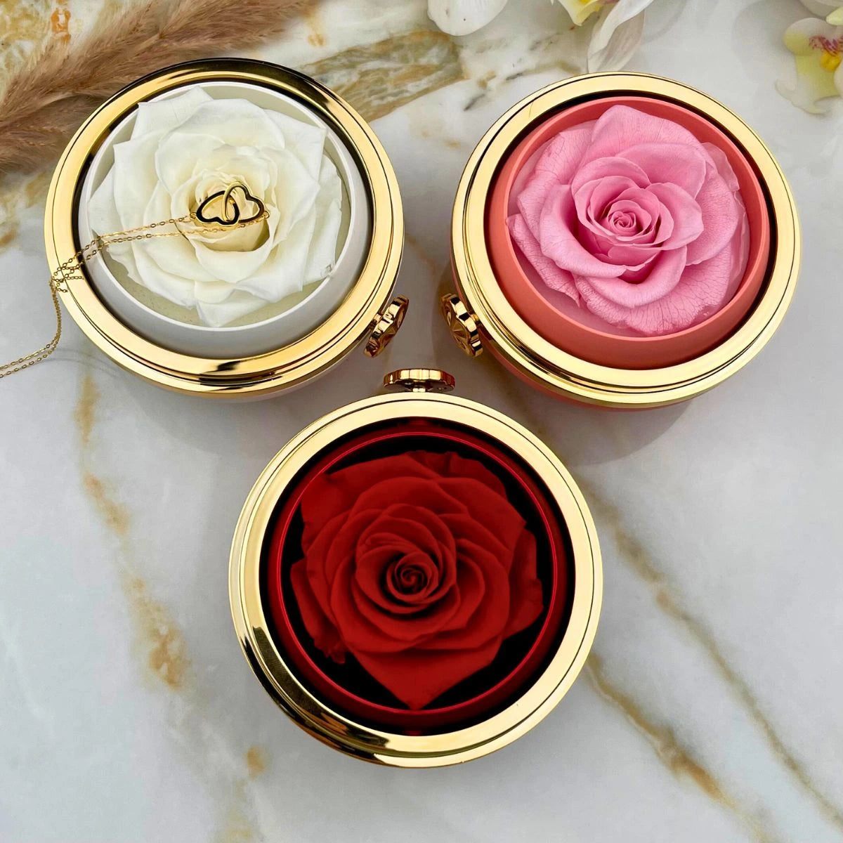 Interlocked Hearts | Necklace & Rose Gift